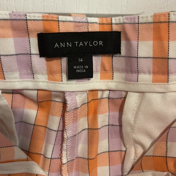 Ann Taylor Capris - Picture 5 of 5